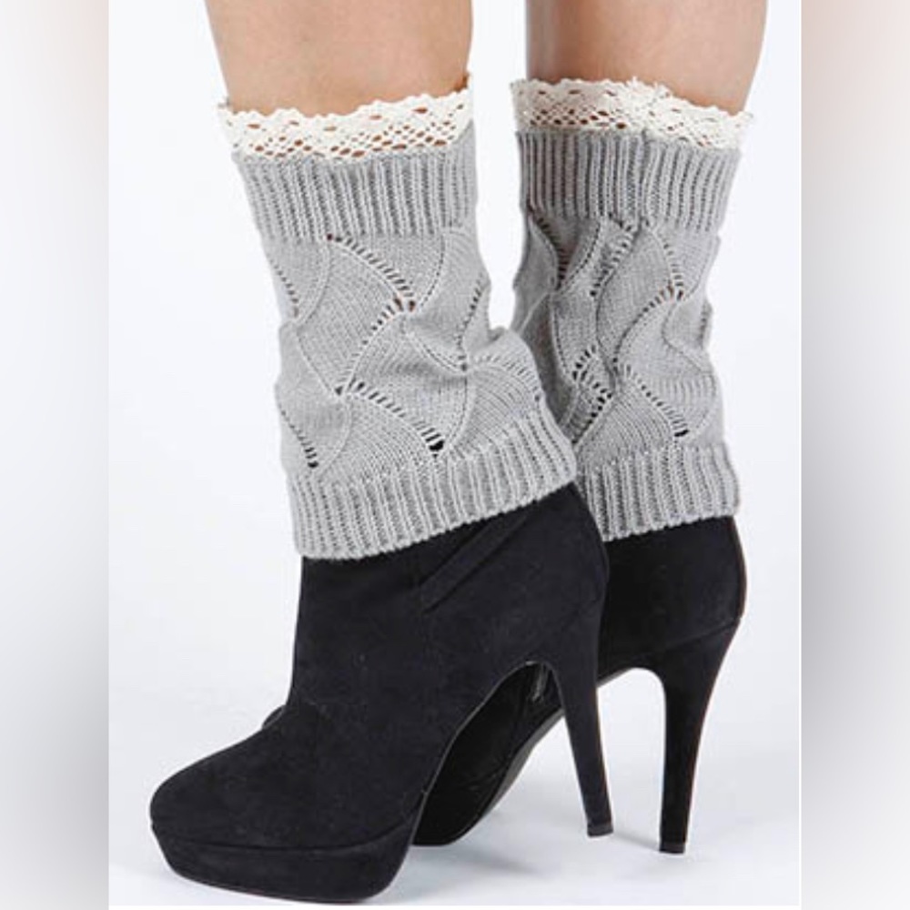 Gray Knitted leg warmers